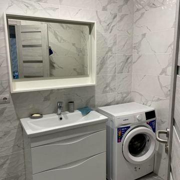 Здам на рік і більше простору однокімнатну квартиру в Чорноморську.