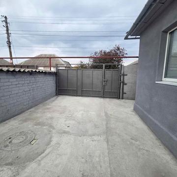 Дніпрельстанівська вул., 10