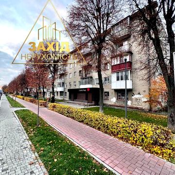 2 кімнатна Центр просп. Волі 3 поверх