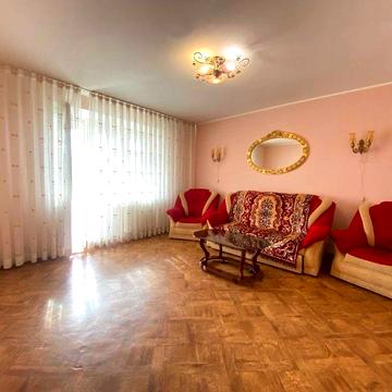 Сдается двухкомнатная квартира в Центре