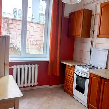 Білоруська вул., 1