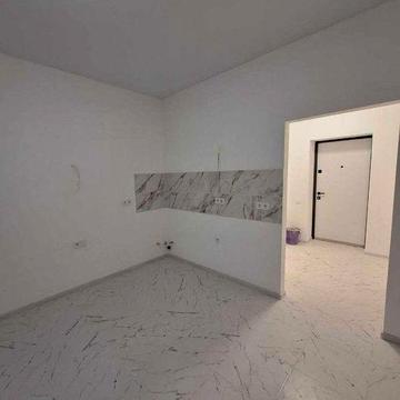 Квартира студія з новим ремонтом! Терміновий продаж!