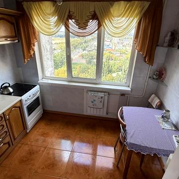 Композитора Лятошинського вул., 28