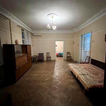 Продаж просторої 3 кім. кв. по вул. Лобановського