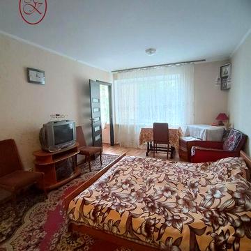 Продам 1 кімнатну квартиру на Героїв України