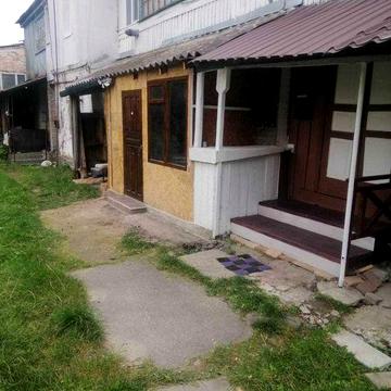 Продам 2-кімнатну квартиру в центрі