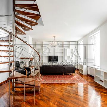 Велика Васильківська, 1