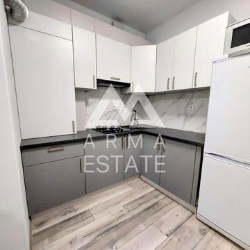 Приозерний бульв., 3