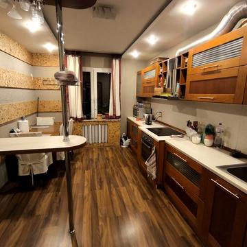 Драгоманова вул., 1-Л