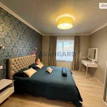 Продаж 3к Квартира Українська вулиця