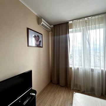 Без комісії!! Оренда 1-кімнатної квартири на Оболонській набережній