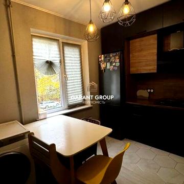 Продаж 1к Квартира Академіка Заболотного вулиця