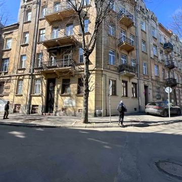 Єфремова Сергія, 6