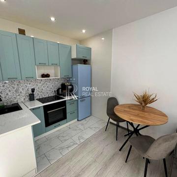 Салютна вул., 2к7