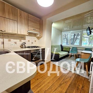 Тракторобудівників просп., 110а