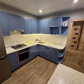 Чарівна вул., 123-А