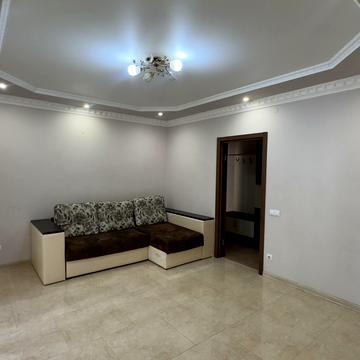 Залізнична вул., 7