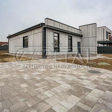 Соборна вул., 1