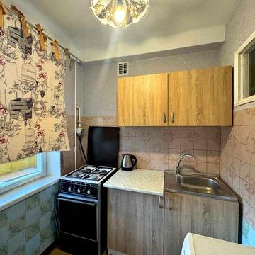 3 кімнатна Оболонь Оболонский просп. 10 б метро  3хв