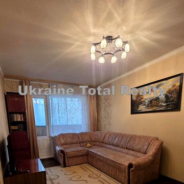 Симиренка вул., 22-Б