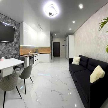 Продаж нової квартири з новим ремонтом та меблями в Гостомелі !