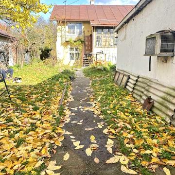 Спокійна вул.