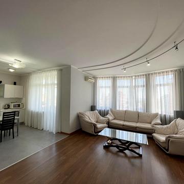 Лесі Українки бульв., 30-Б