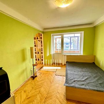 Соборності просп. (Воззєднання), 1-Б