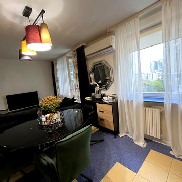 Французький бульв., 60