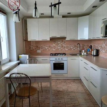 Продам квартиру на Керченській.