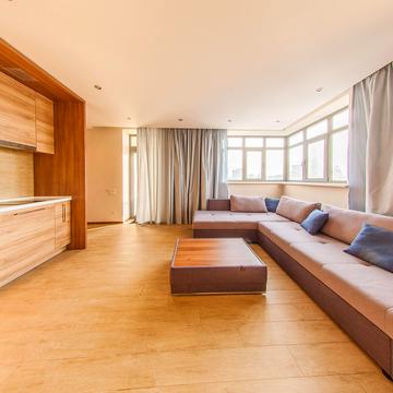 Круглоуніверситетська вул., 2/1