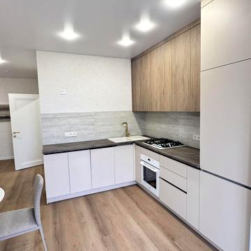 Панаса Мирного вул., 16/1