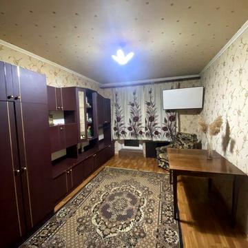 Продам 1-кв на Баварии.