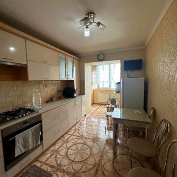 Текстильна вул., 16