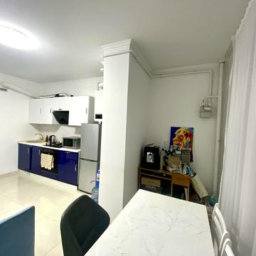 Під Голоском вул., 4-Б