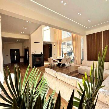 Продається ЕЛІТНИЙ будинок з авторським ремонтом, меблями і технікою!