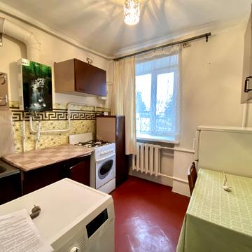 Чорновола вул., 106