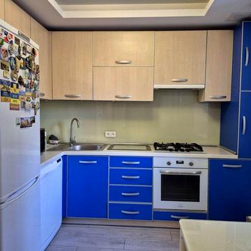 3-кімнатна квартира. Центр,  вул. Чернишевська 85, 
пов