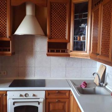 Новаторів вул., 22-Б