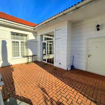 Аренда одноэтажного дома в Совиньоне