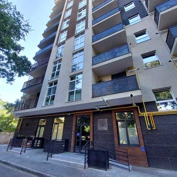 Продам квартиру в новому зданому  будинку ЖК Лотос Холл