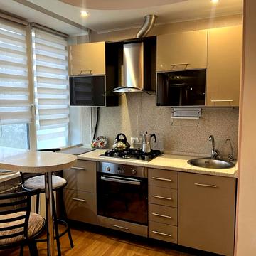 Лісовий просп., 10