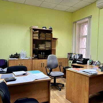 Конторська вул. (Червоножовтнева), 9