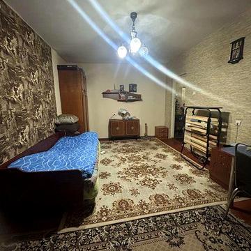 Сдам 2х комнатнаю квартиру на левом берегу