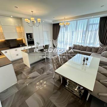 Сергія Подолинського вул. (Благоєва), 31