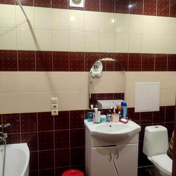 Продаєм 2-х кім квартиру Обухів. м-н Соснова 2