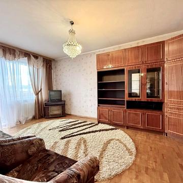 Червоної Калини просп. (Володимира Маяковського), 30