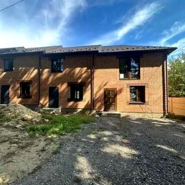 ЦІНА ТОП! СКИДКА. Продається таунхаус, площа 70 кв.м. спокійне місце.