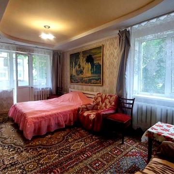 Оренда 2к кв на вул. Серпнева