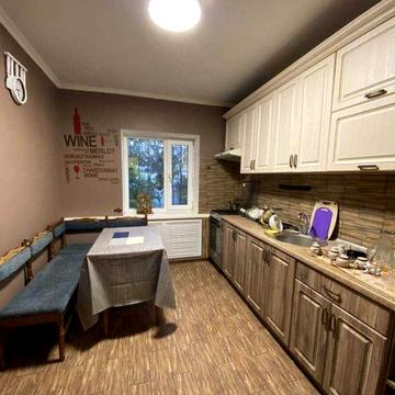 Сдам дом в центре  на Слободской.